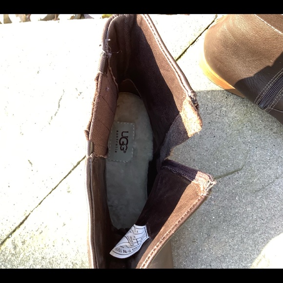 UGG Expresso Leather Finnegan W 10. Great Condition - Picture 5 of 12